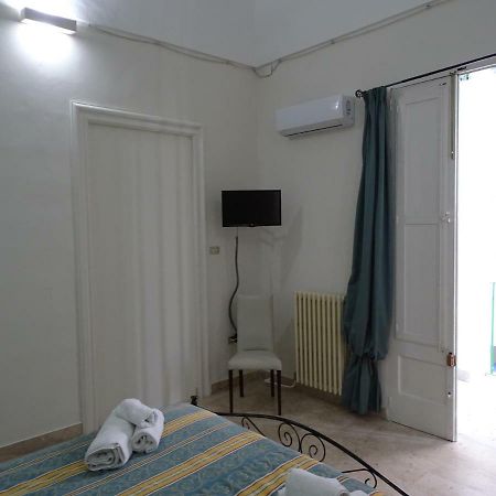 B&B New Antico Palazzo 帕拉比塔 外观 照片