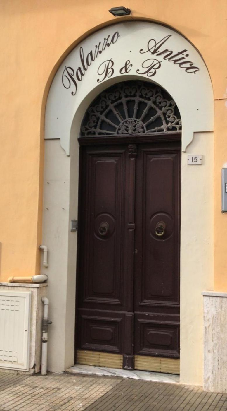 B&B New Antico Palazzo 帕拉比塔 外观 照片