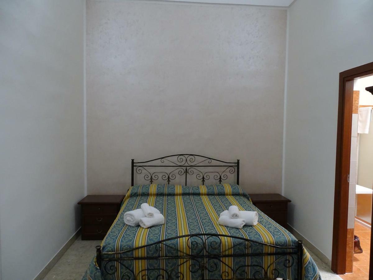 B&B New Antico Palazzo 帕拉比塔 外观 照片