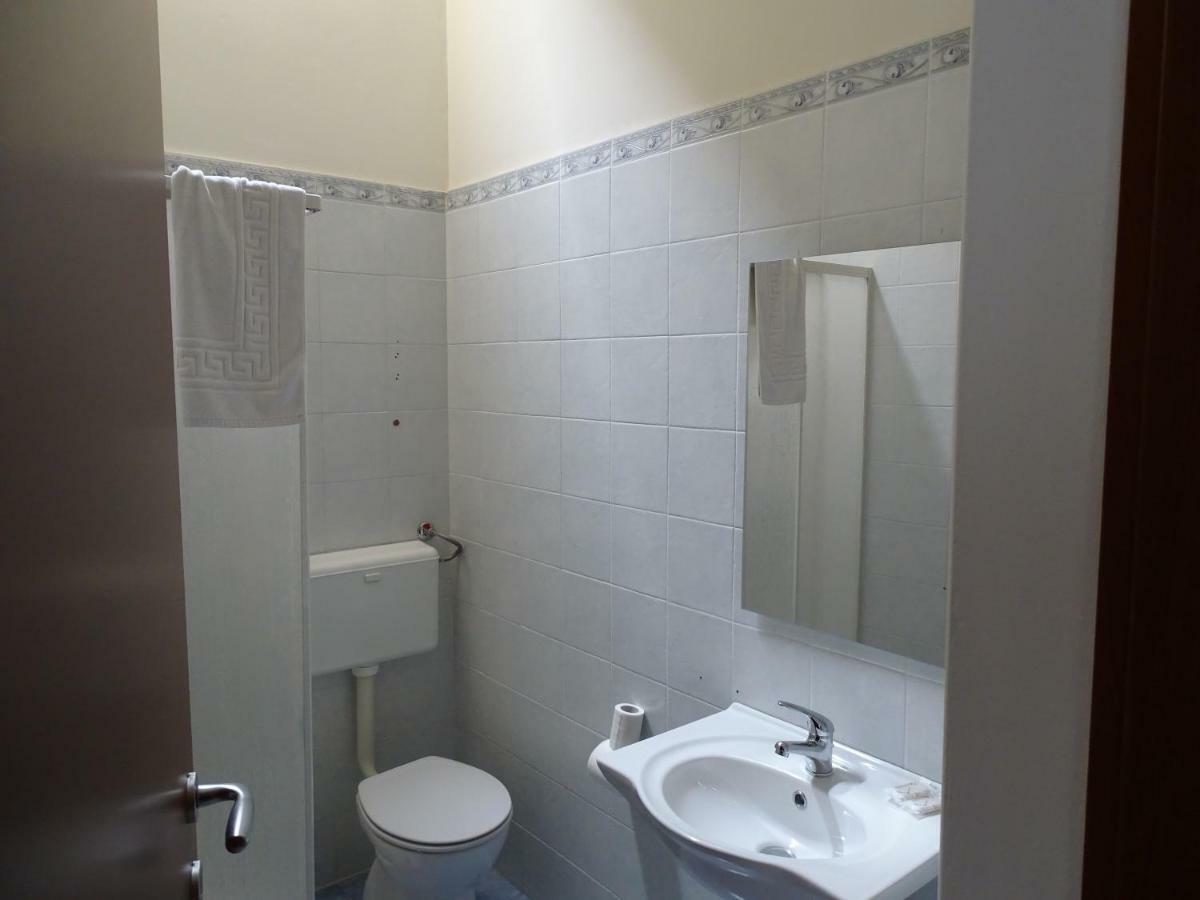 B&B New Antico Palazzo 帕拉比塔 外观 照片