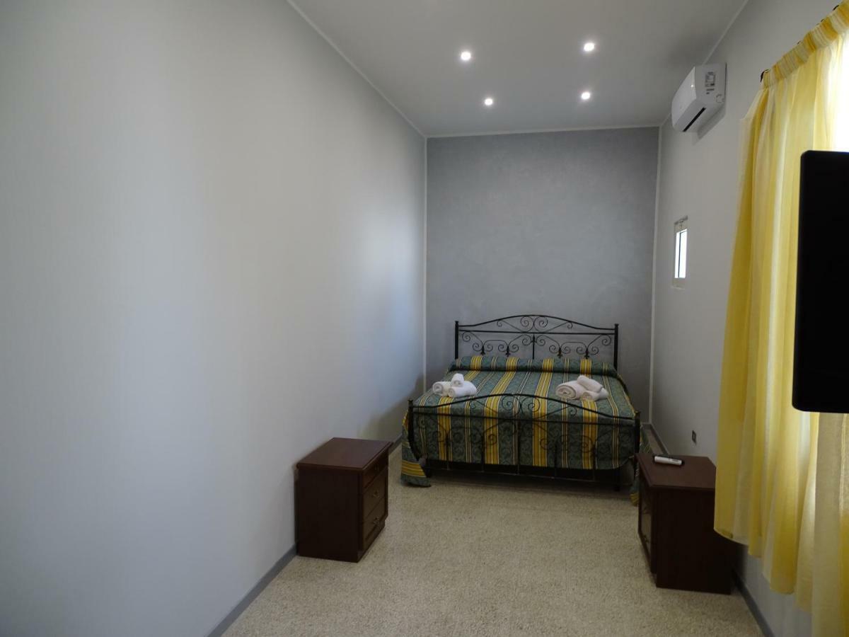 B&B New Antico Palazzo 帕拉比塔 外观 照片