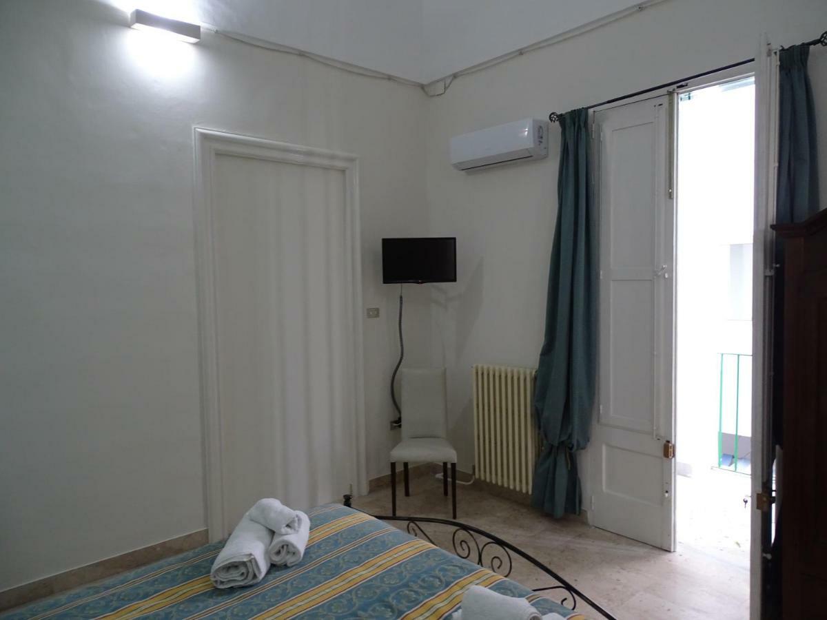 B&B New Antico Palazzo 帕拉比塔 外观 照片